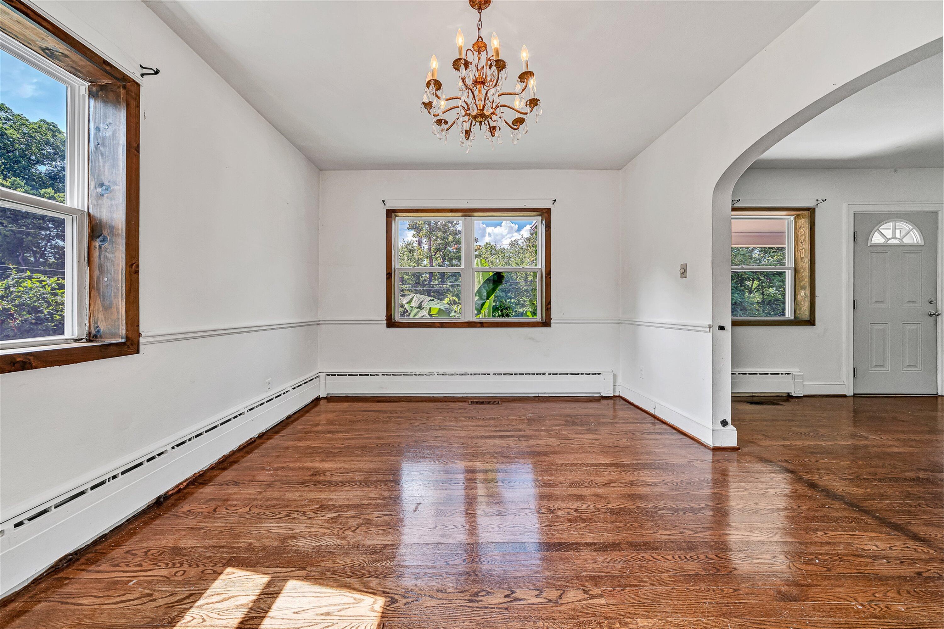 2362 West Riverside Drive Salem, VA 24153 - Photo 9 of 37 09-VM-04782