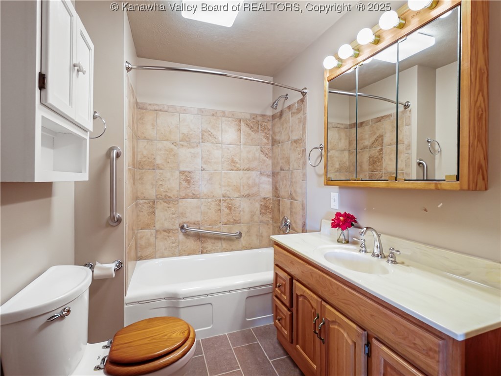 808 Stover Road Dunbar, WV 25064 - Photo 14 of 44 Gallery Image 14