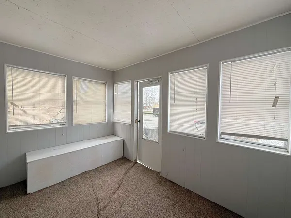 $95,500 | 1841 Avenue Of The Cities, Moline, IL 61265