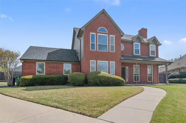 $455,000 | 500 Quail Cove Court, Hurst, TX 76054