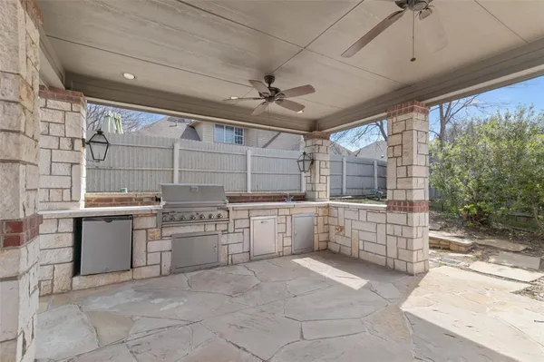 $455,000 | 500 Quail Cove Court, Hurst, TX 76054