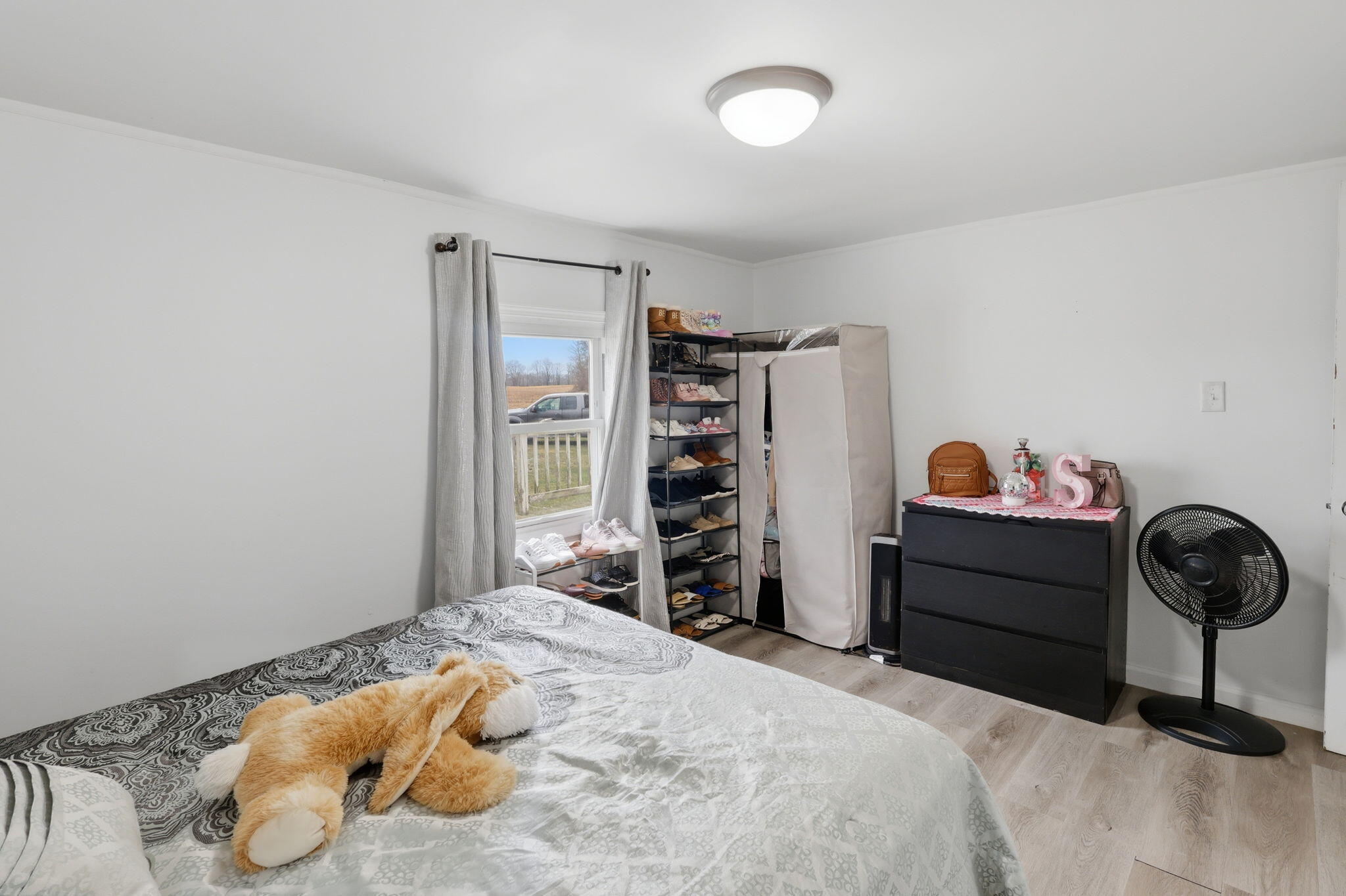 5691 East Coe Road Shepherd, MI 48883 - Photo 16 of 25 13-web-or-mls-009_2z6a7714 colin gipson-