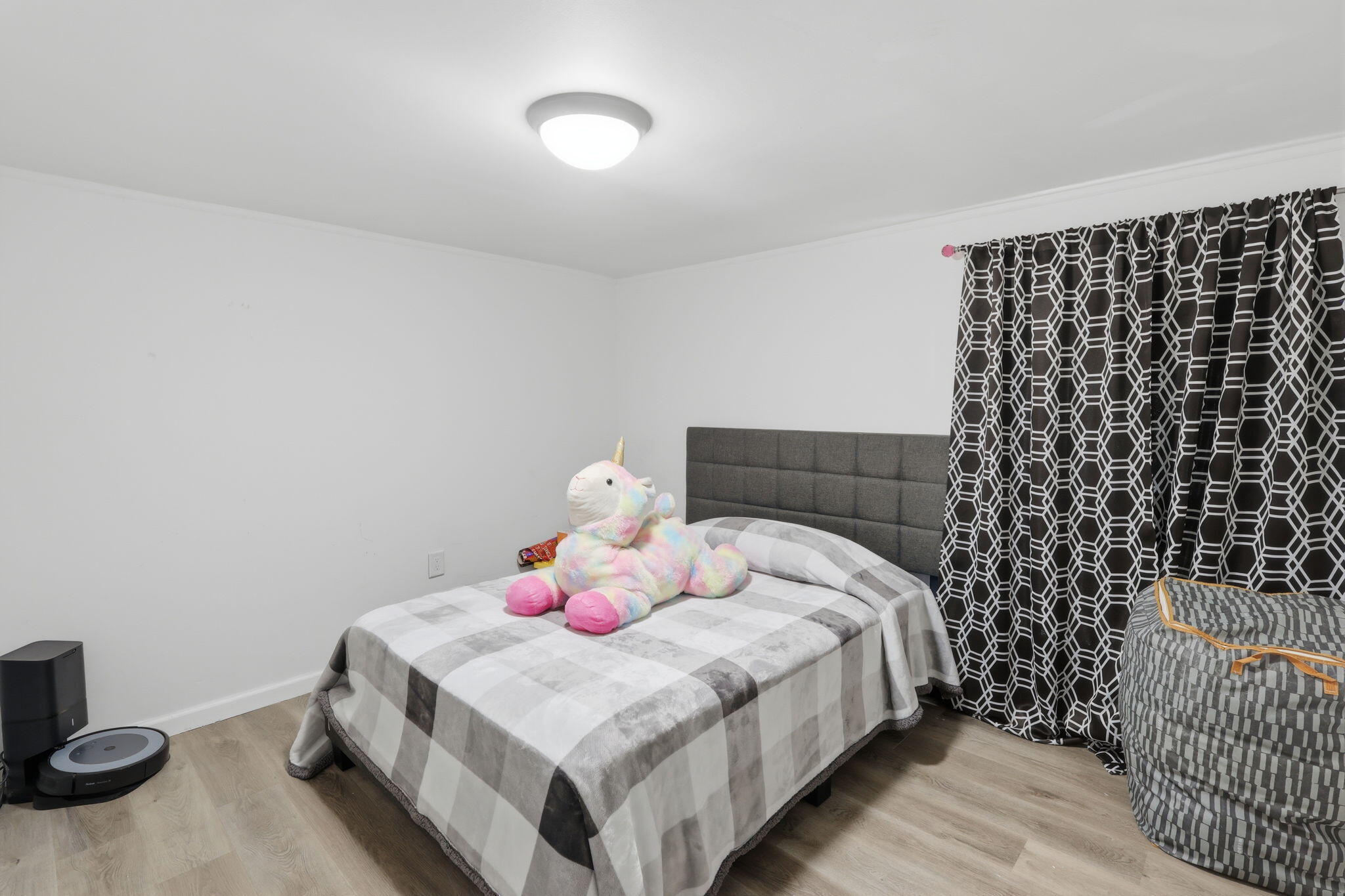 5691 East Coe Road Shepherd, MI 48883 - Photo 17 of 25 14-web-or-mls-010_2z6a7719 colin gipson-