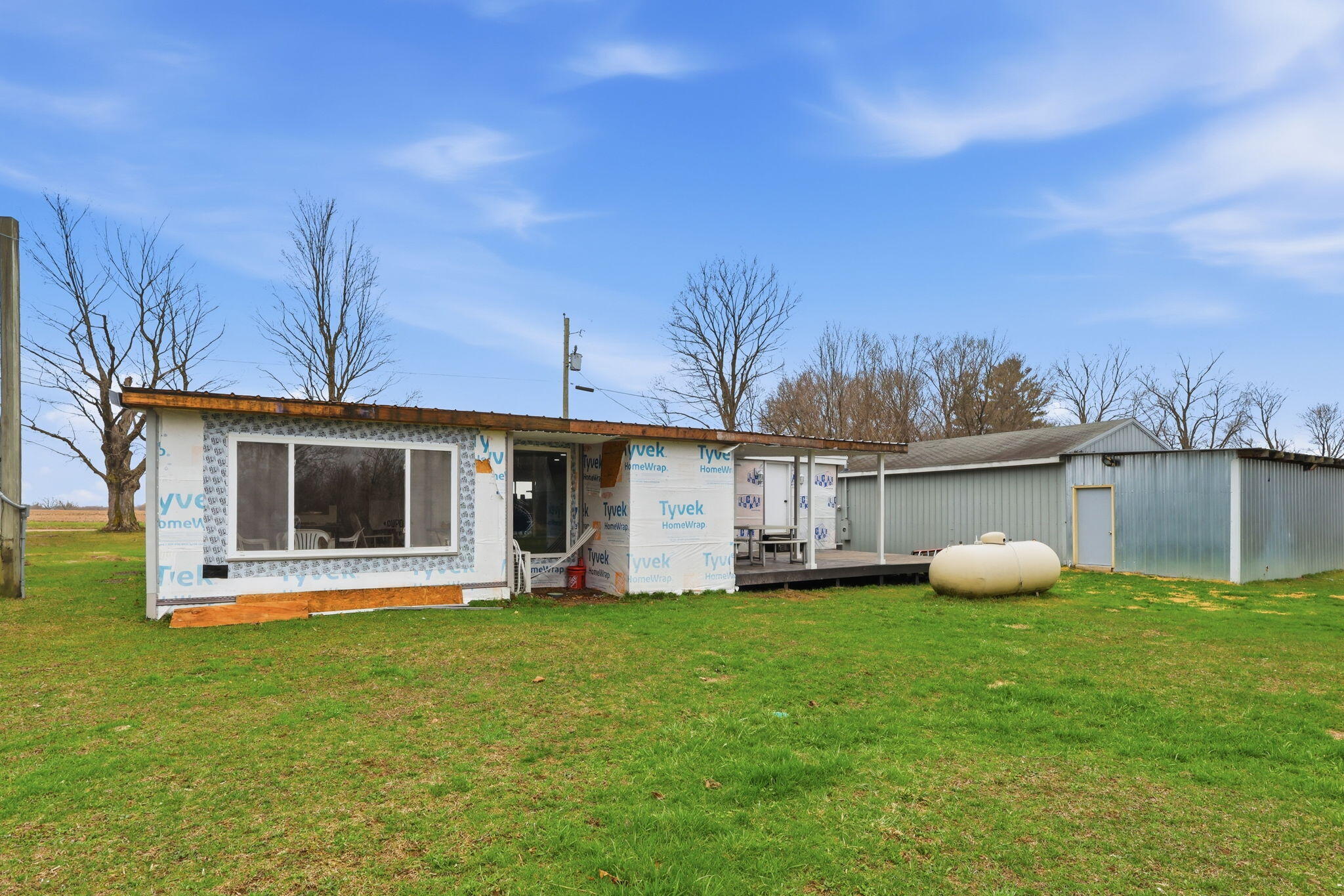 5691 East Coe Road Shepherd, MI 48883 - Photo 24 of 25 25-web-or-mls-022_2z6a7664 colin gipson-