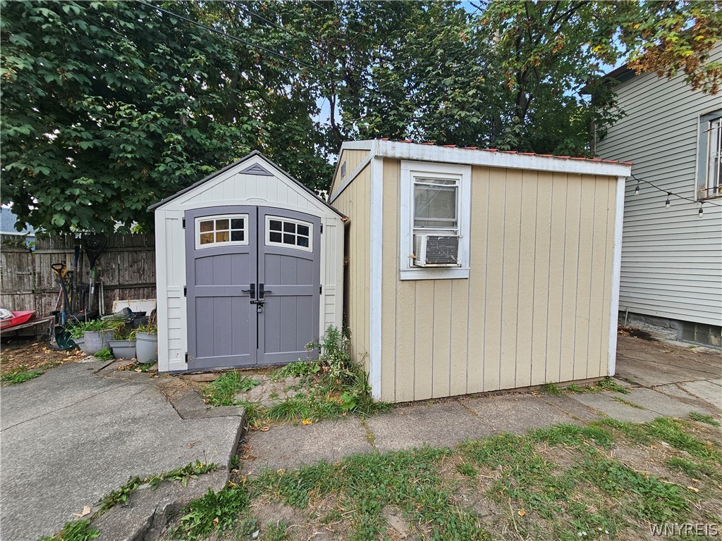 170 16th Street Buffalo, NY 14213 - Photo 27 of 29