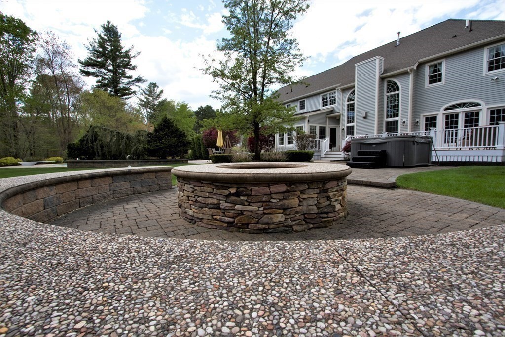 116 Mill Street Middleton, MA 01949 - Photo 6 of 35 Gallery Image 6