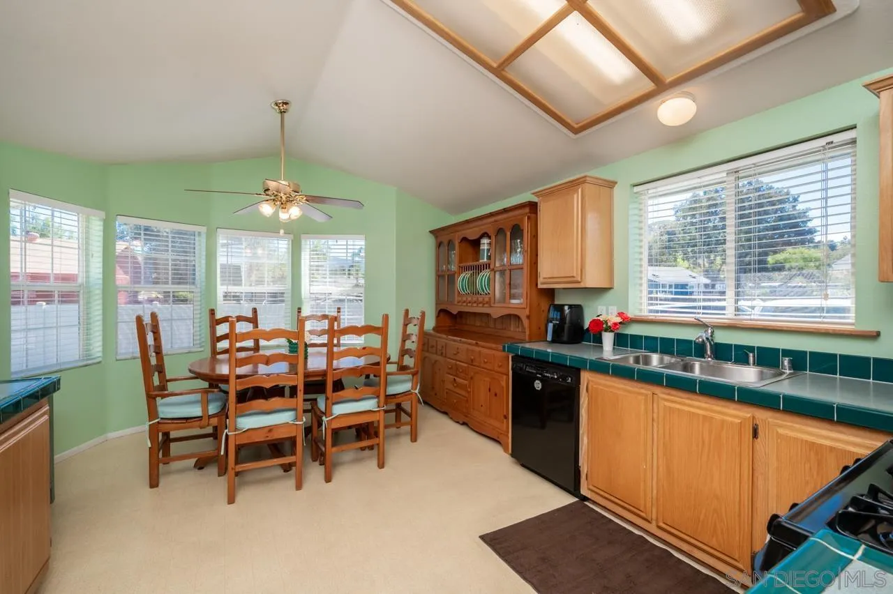 15935 Spring Oaks Road, Unit 124 El Cajon, CA 92021 - Photo 9 of 35 Gallery Image 9