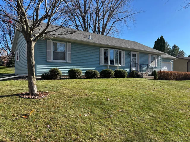 $359,000 | 2316 Hallquist Avenue, Red Wing, MN 55066