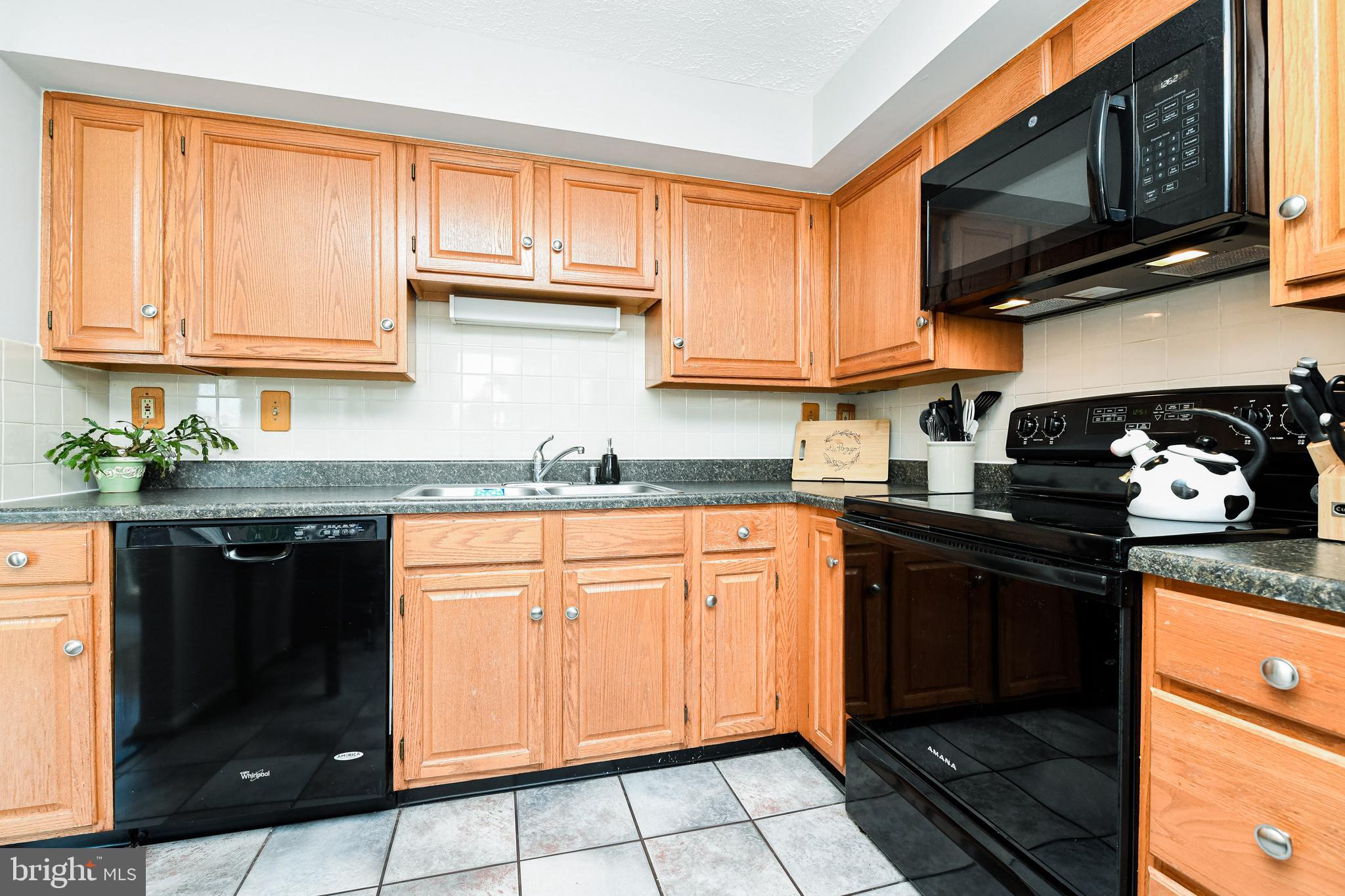3348 Raccoon Court Abingdon, MD 21009 - Photo 11 of 35 Kitchen