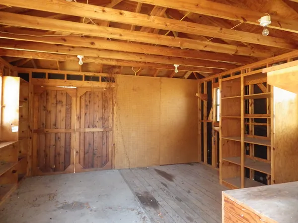 $199,900 | 17 South Lake Drive, Huntsville, TX 77320