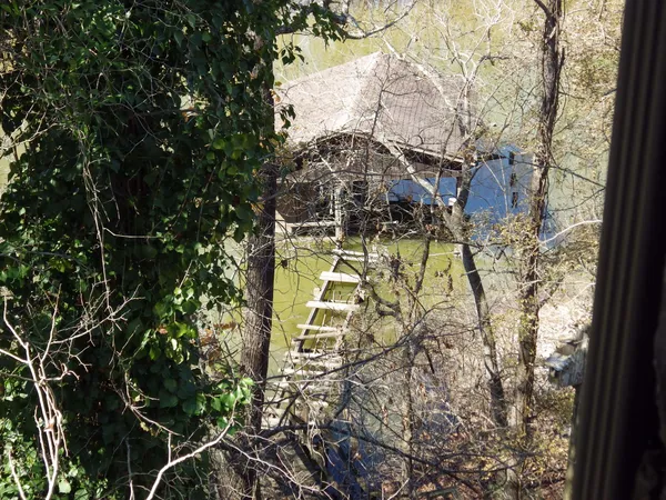 $199,900 | 17 South Lake Drive, Huntsville, TX 77320