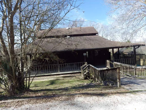 $199,900 | 17 South Lake Drive, Huntsville, TX 77320