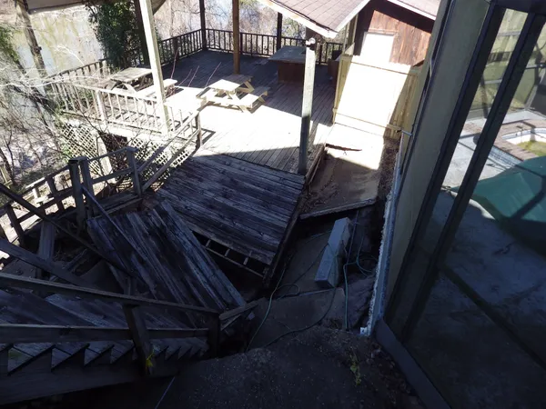 $199,900 | 17 South Lake Drive, Huntsville, TX 77320