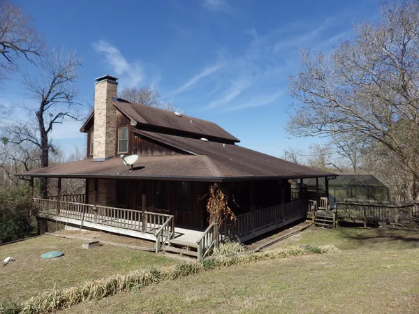 $199,900 | 17 South Lake Drive, Huntsville, TX 77320