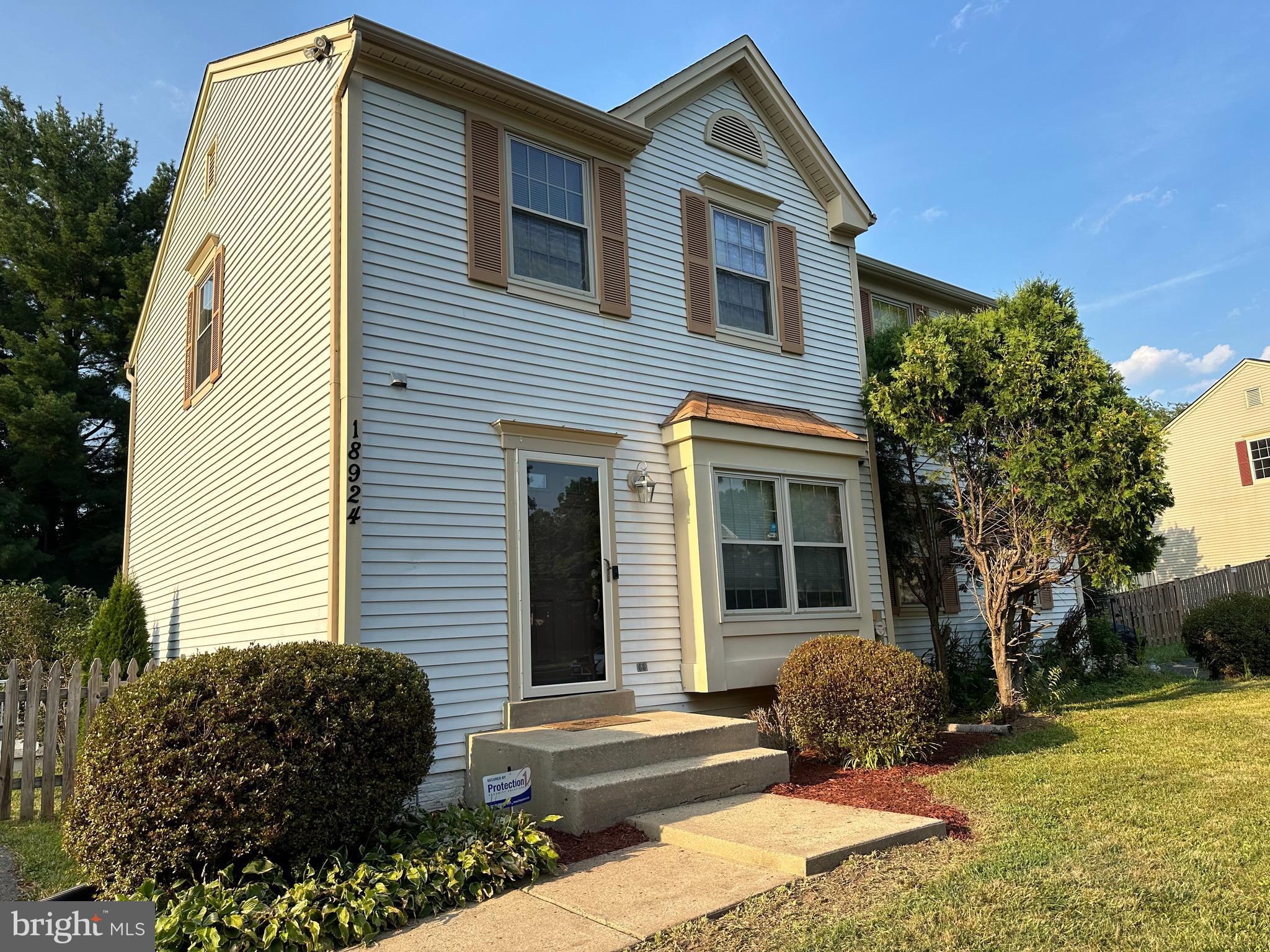 18924 Impulse Lane Gaithersburg, MD 20879 - Photo 2 of 43