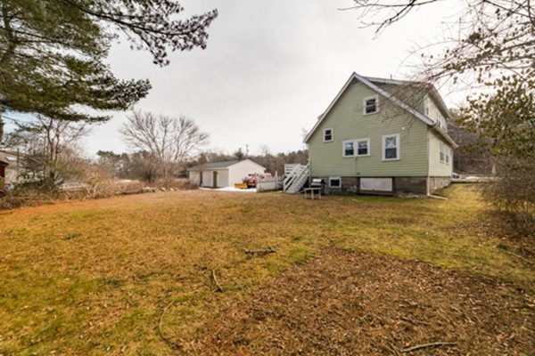91 Fairhaven Road Mattapoisett, MA 02739 - Photo 20 of 23 Gallery Image 20