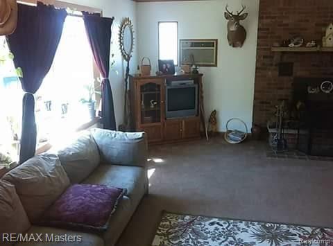 7032 Mentel Road Newport, MI 48166 - Photo 6 of 16 FB_IMG_1471370538692.jpg