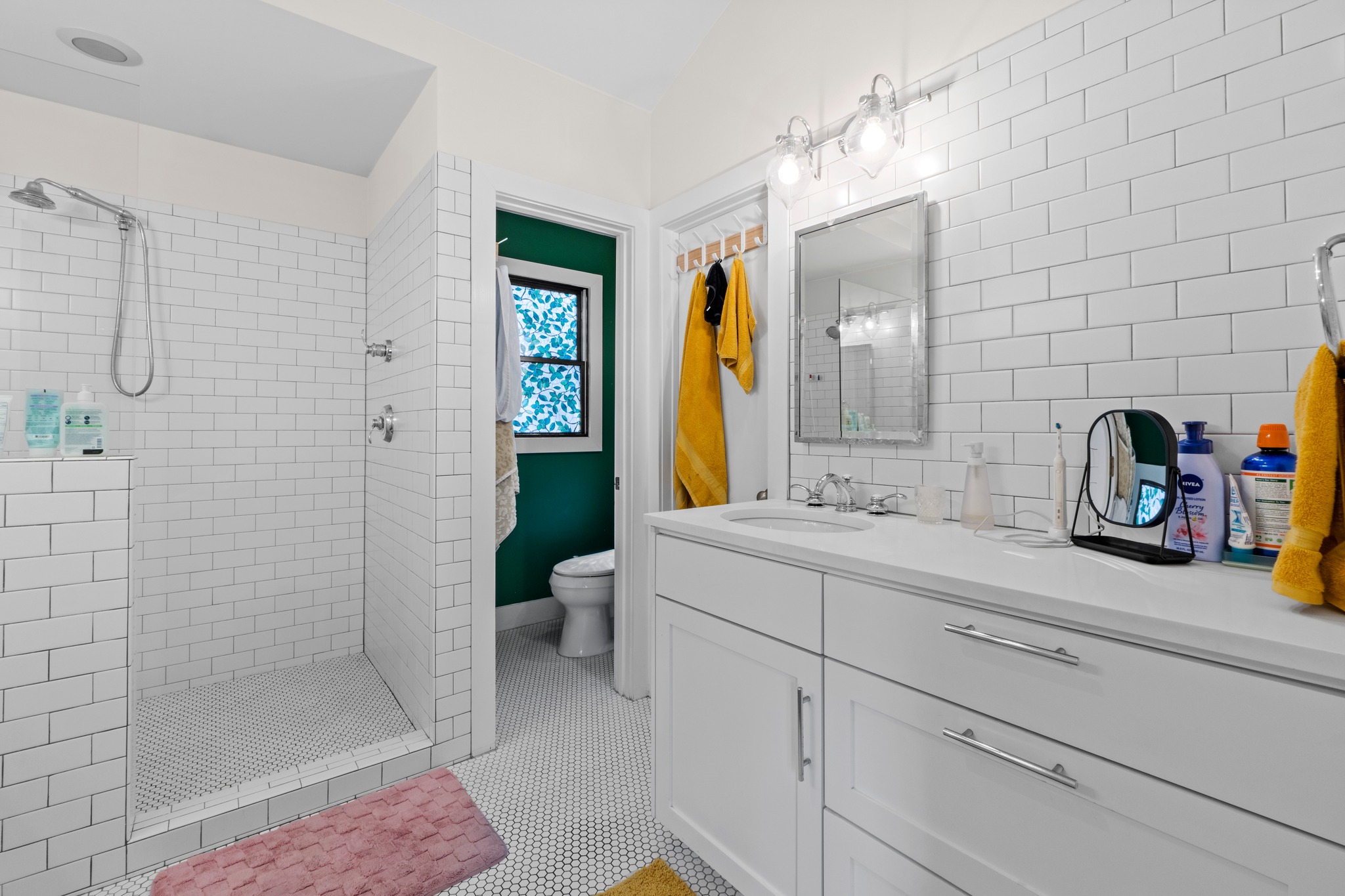 7501 Grover Avenue Austin, TX 78757 - Photo 17 of 39