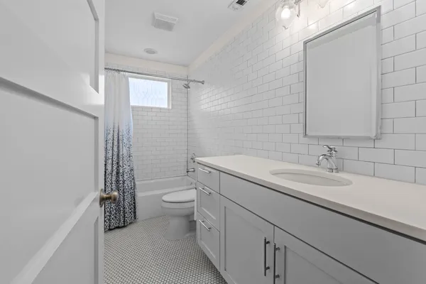 $1,150,000 | 7501 Grover Avenue, Austin, TX 78757