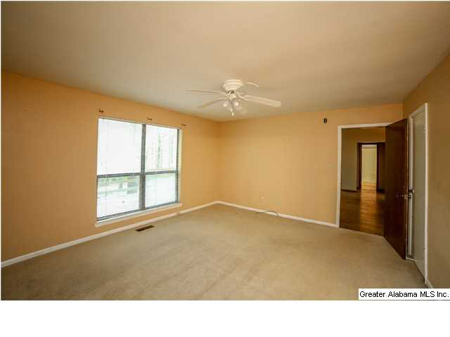 138 Keller Road Southeast Bessemer, AL 35022 - Photo 14 of 29