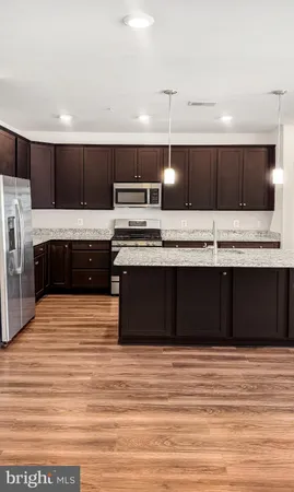 $3,100 | 9637 Block Street, Lanham, MD 20706