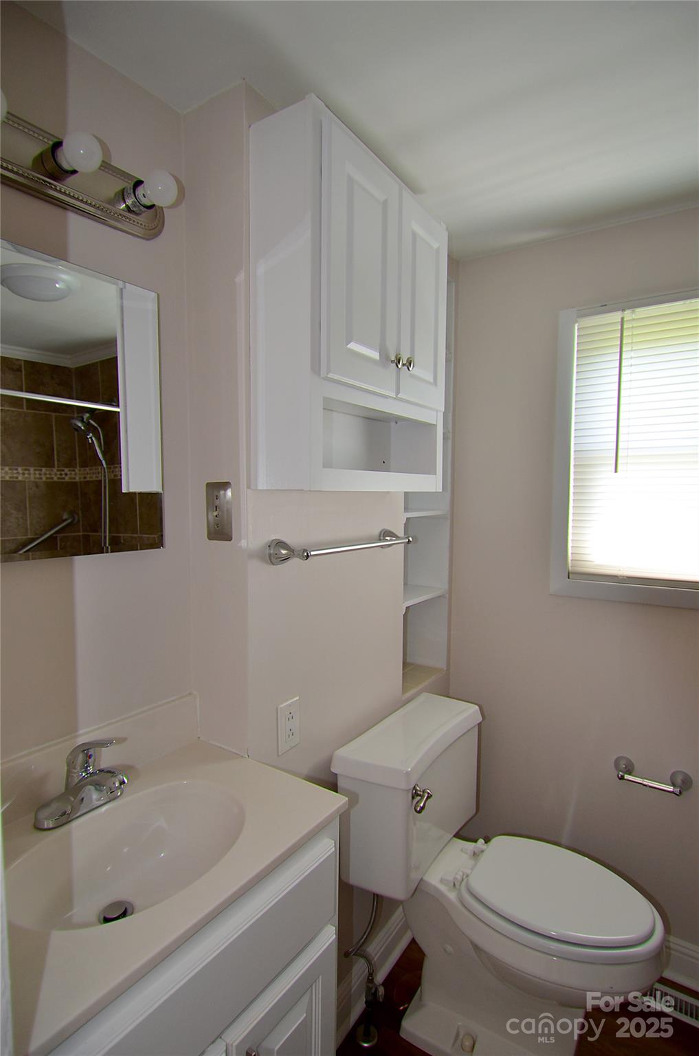 218 Church Street Marion, NC 28752 - Photo 15 of 20