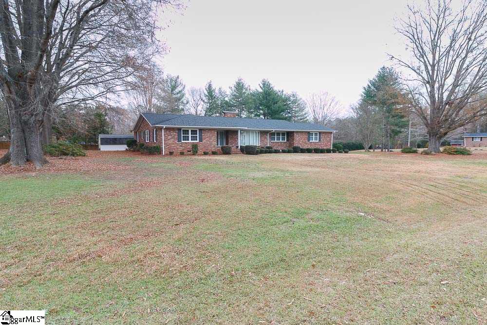 205 Wardlaw Road Laurens, SC 29360 - Photo 2 of 25 Gallery Image 2