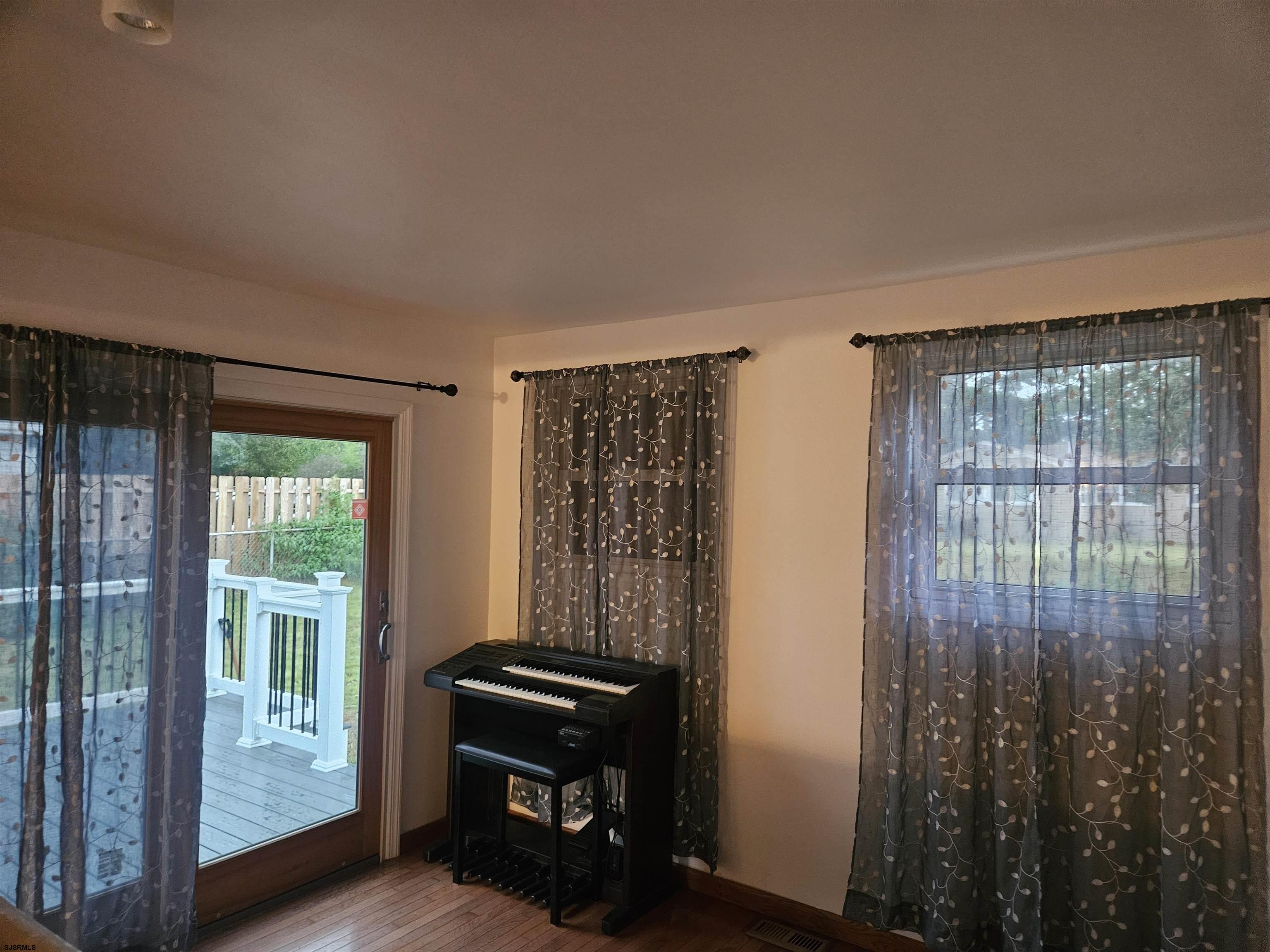 33 Mac Knight Drive Clementon, NJ 08021 - Photo 24 of 51 a view of room with front door