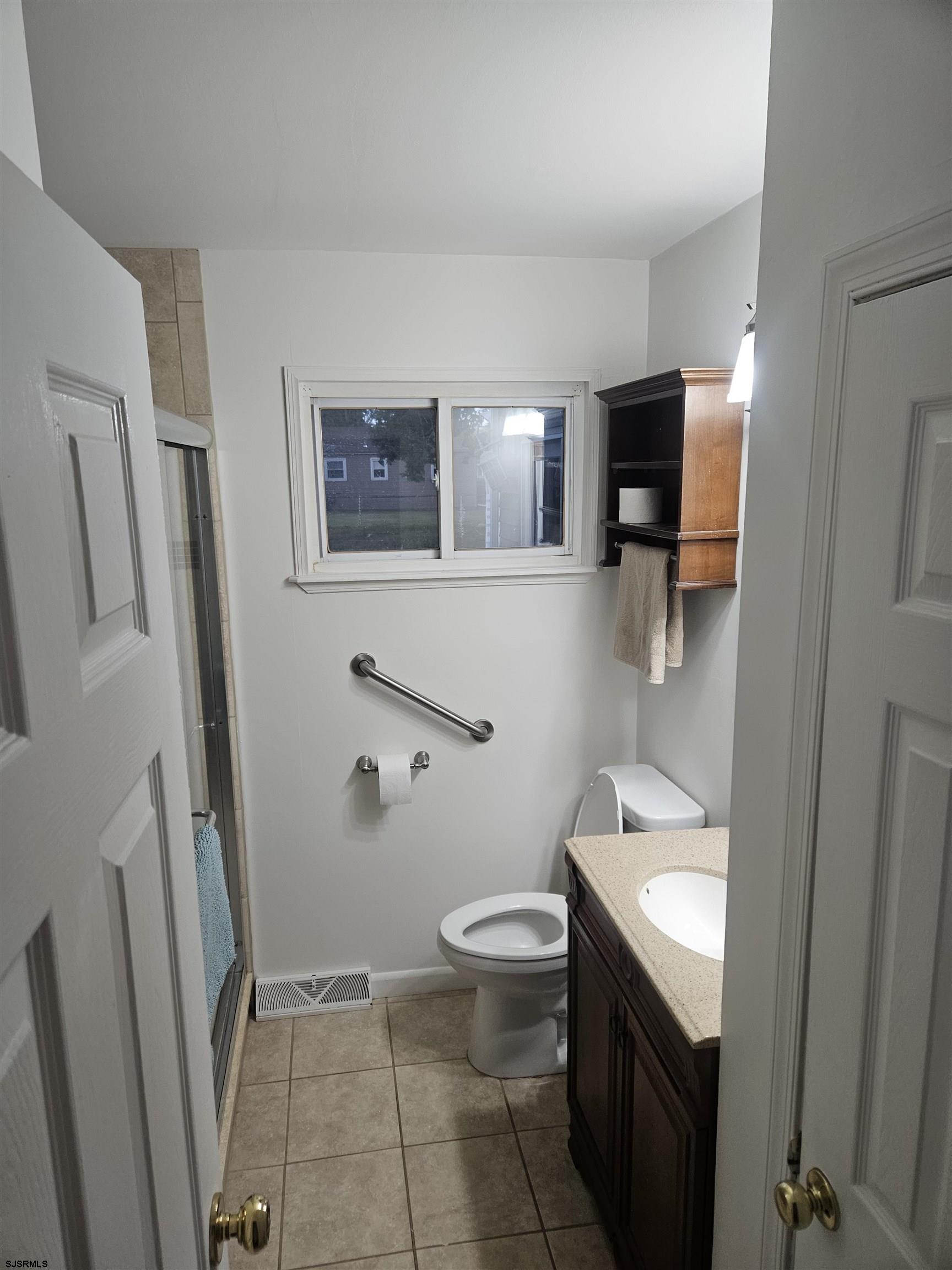 33 Mac Knight Drive Clementon, NJ 08021 - Photo 29 of 51 a bathroom with a toilet and a sink
