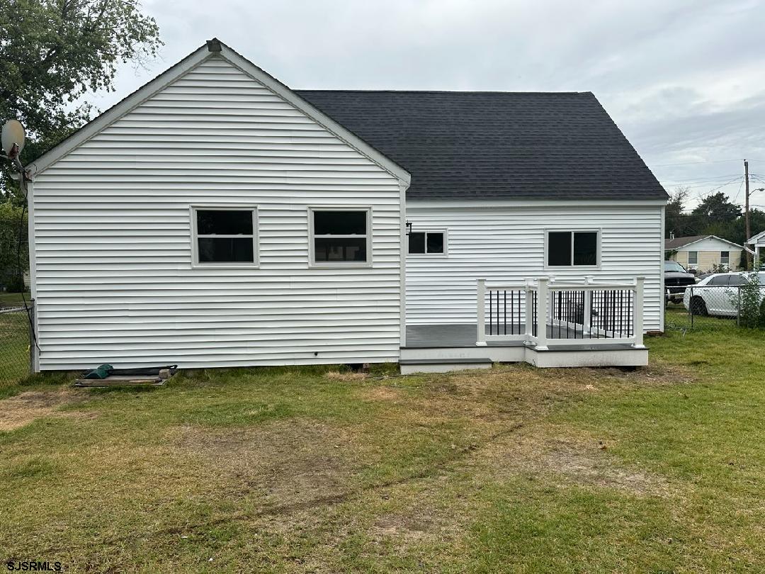 33 Mac Knight Drive Clementon, NJ 08021 - Photo 4 of 51 a view of a house with a backyard