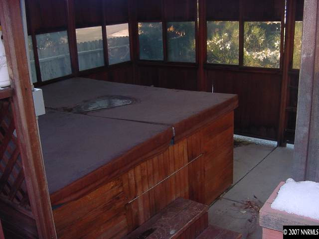 583 Citadel Road Reno, NV 89503 - Photo 5 of 7 a view of an empty room and window