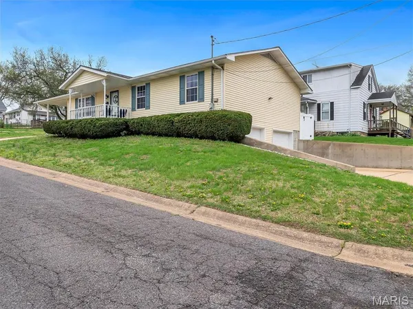 $289,000 | 701 Nora Street, Washington, MO 63090