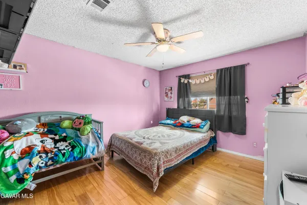 $449,000 | 43903 11th Street East, Lancaster, CA 93535