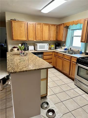 610 Dilton Street River Ridge, LA 70123 - Photo 7 of 12