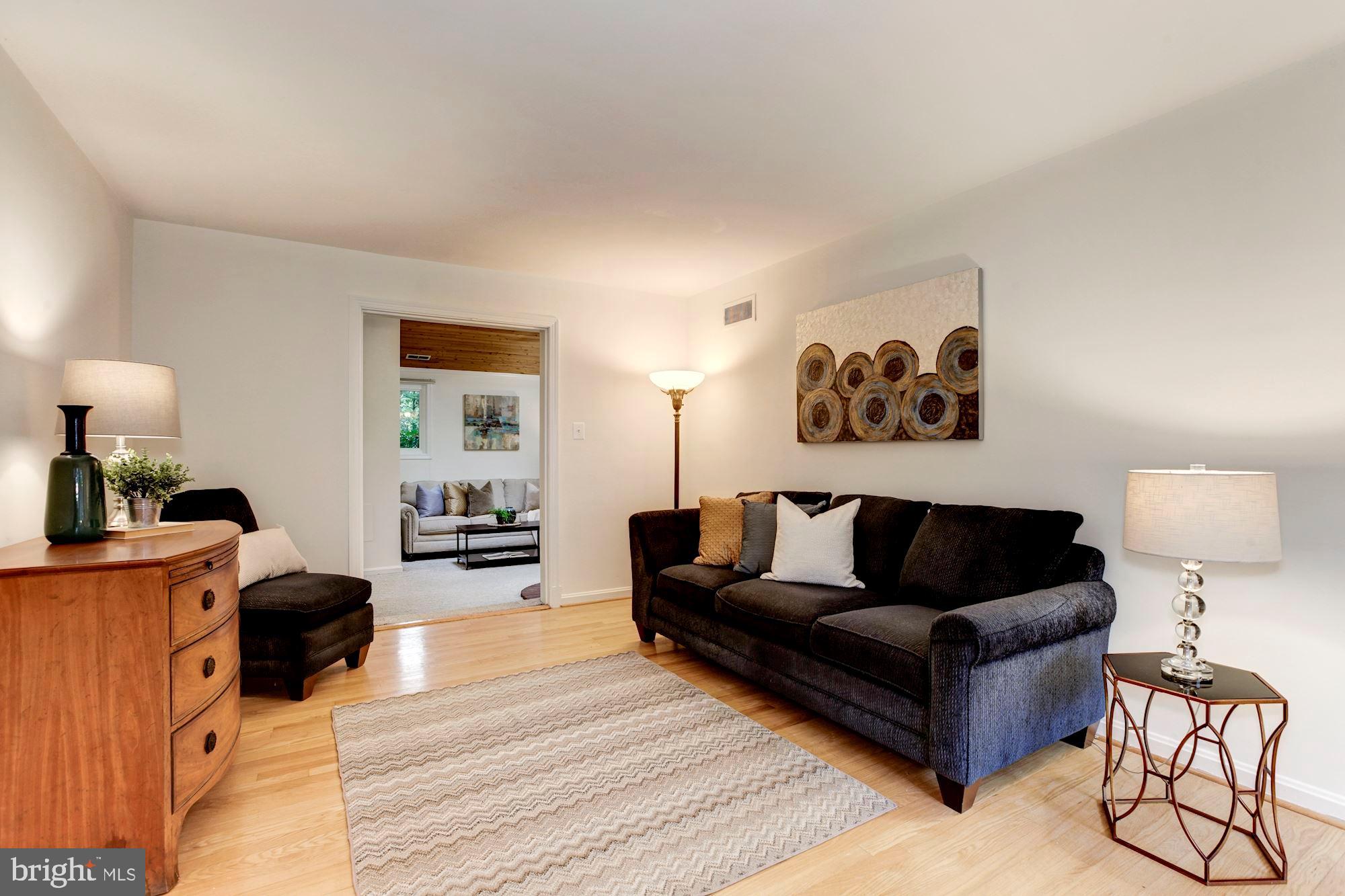 10118 Dallas Avenue Silver Spring, MD 20901 - Photo 3 of 28 Gallery Image 3