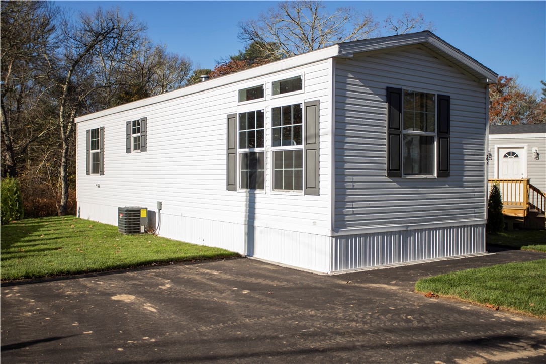 22 Toadstool Knolls Charlestown, RI 02813 - Photo 6 of 30