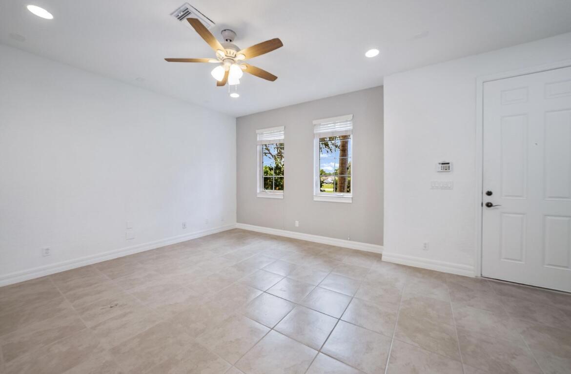 555 Dakota Drive Jupiter, FL 33458 - Photo 9 of 20 C811F023-4E55-438F-80A0-4EACC0B35975_1_2