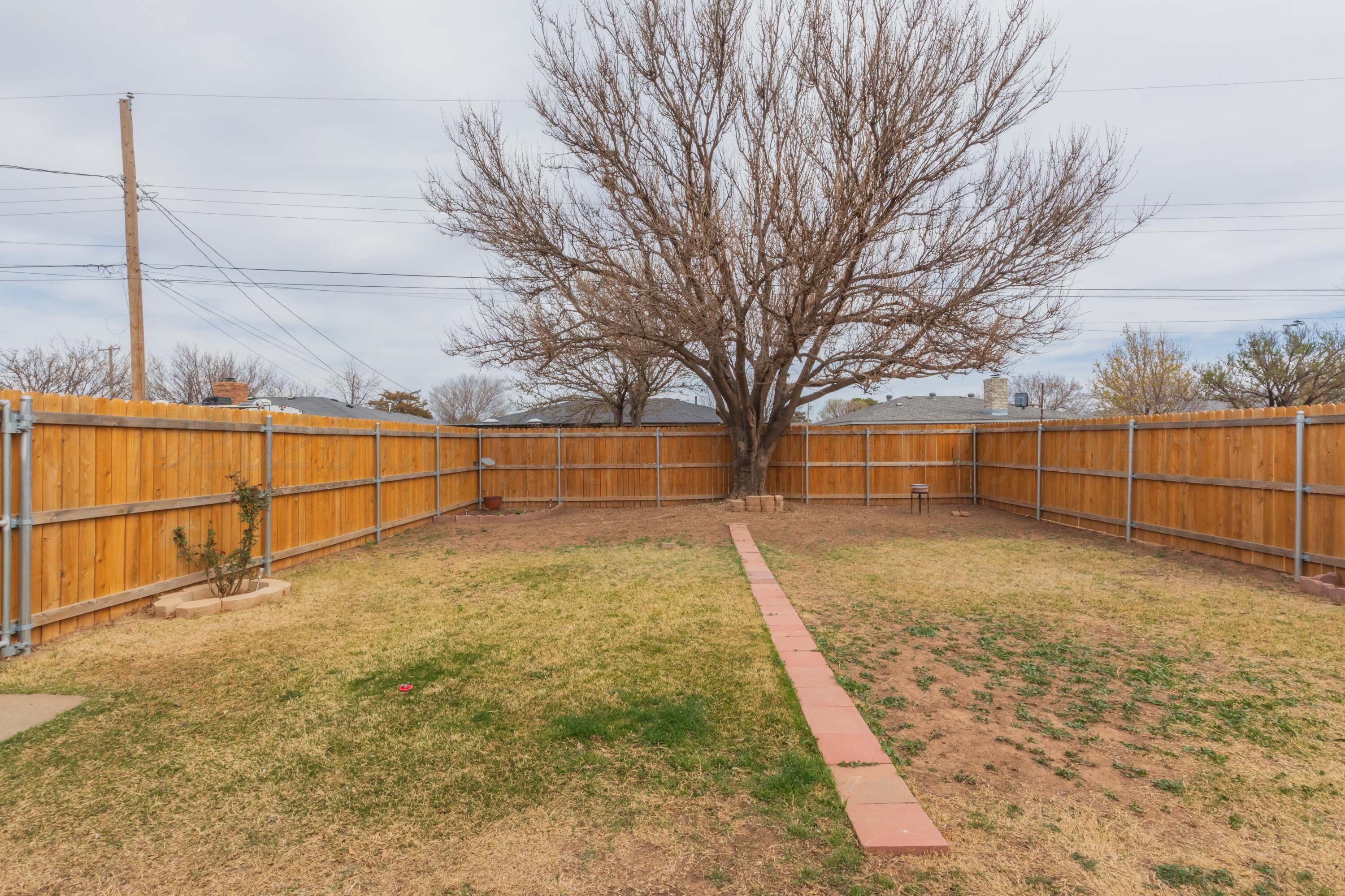 7308 Holyoke Trail Amarillo, TX 79121 - Photo 36 of 39 a view of backyard with outdoor space