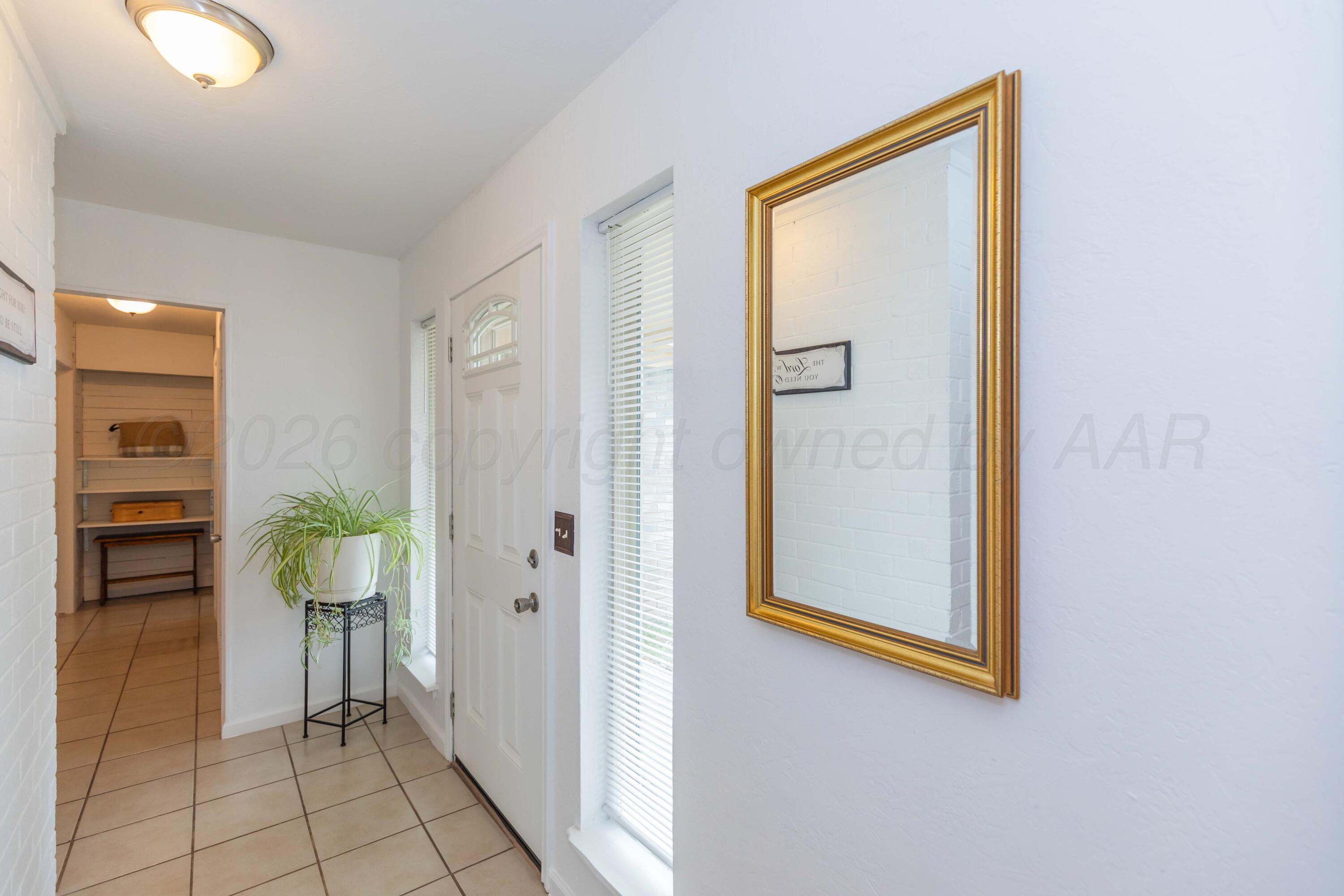 7308 Holyoke Trail Amarillo, TX 79121 - Photo 5 of 39 a view of an entryway door