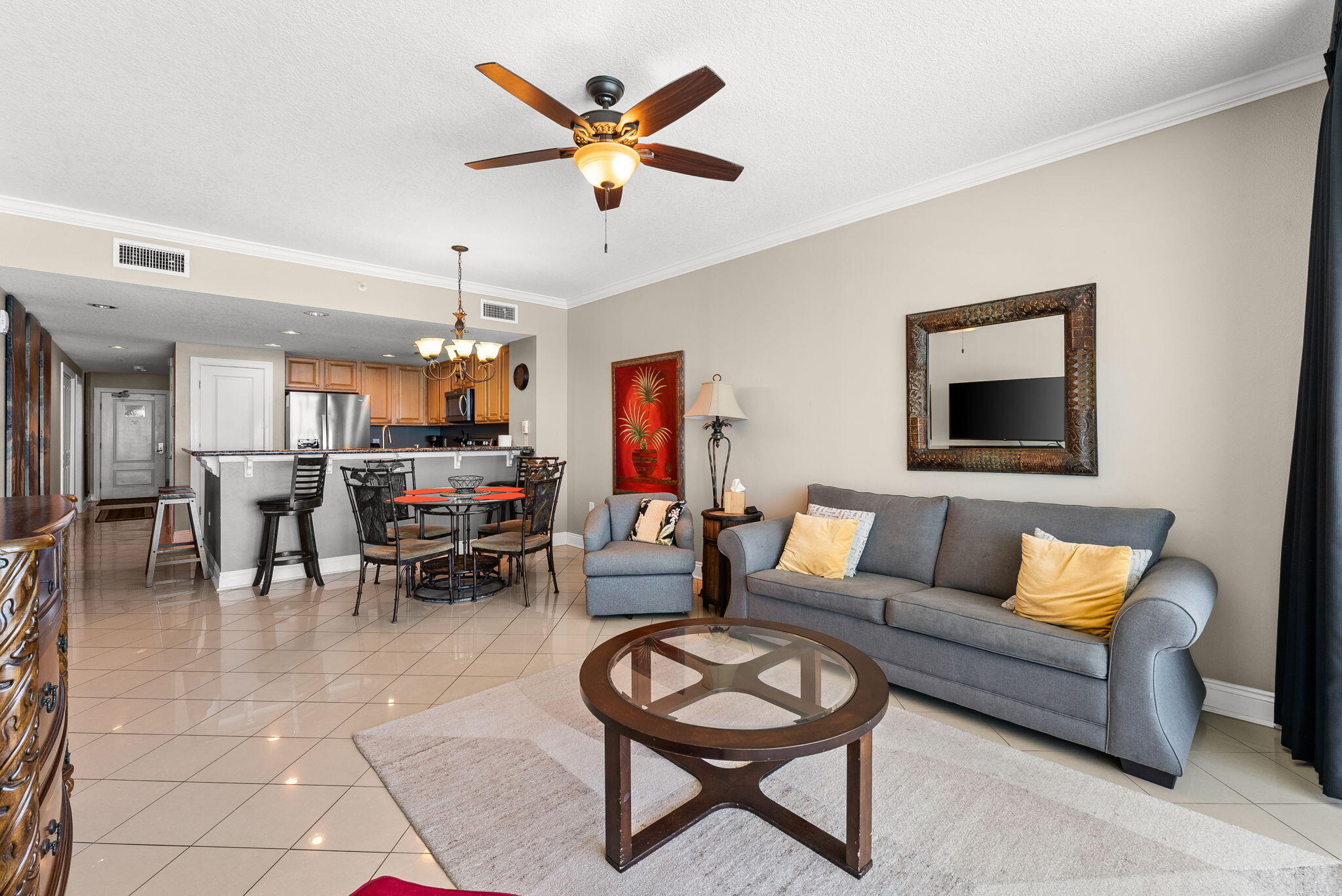 17281 Front Beach Road, Unit 502 Panama City Beach, FL 32413 - Photo 12 of 41 Living Area