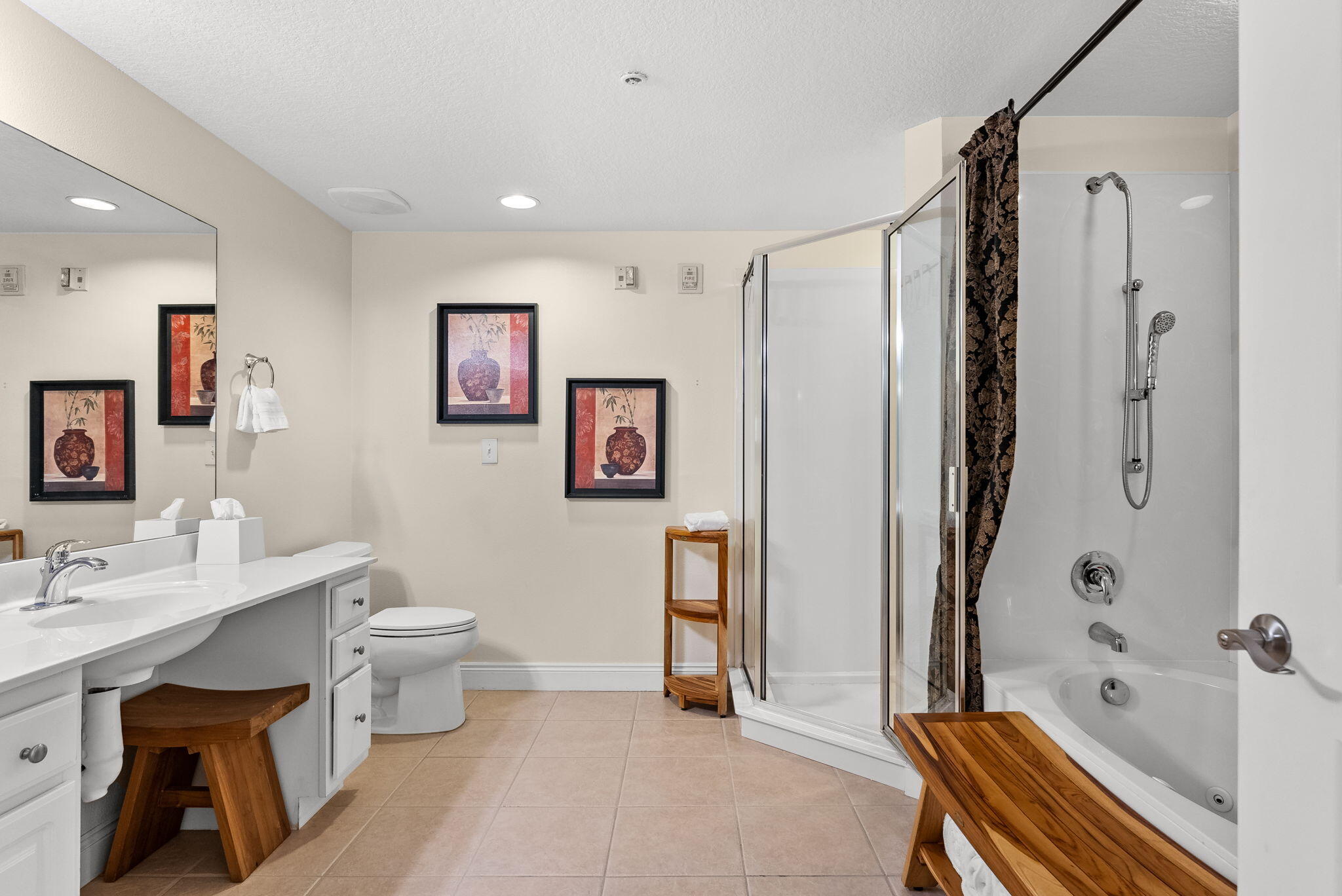 17281 Front Beach Road, Unit 502 Panama City Beach, FL 32413 - Photo 17 of 41 Master Bath