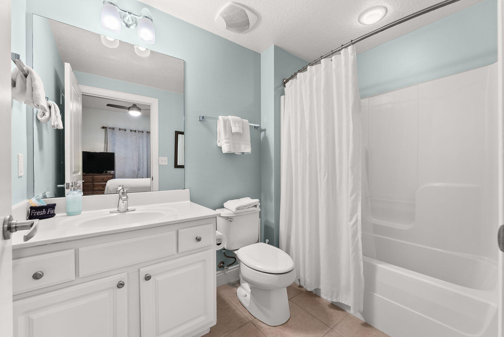 17281 Front Beach Road, Unit 502 Panama City Beach, FL 32413 - Photo 24 of 41 Second Bathroom