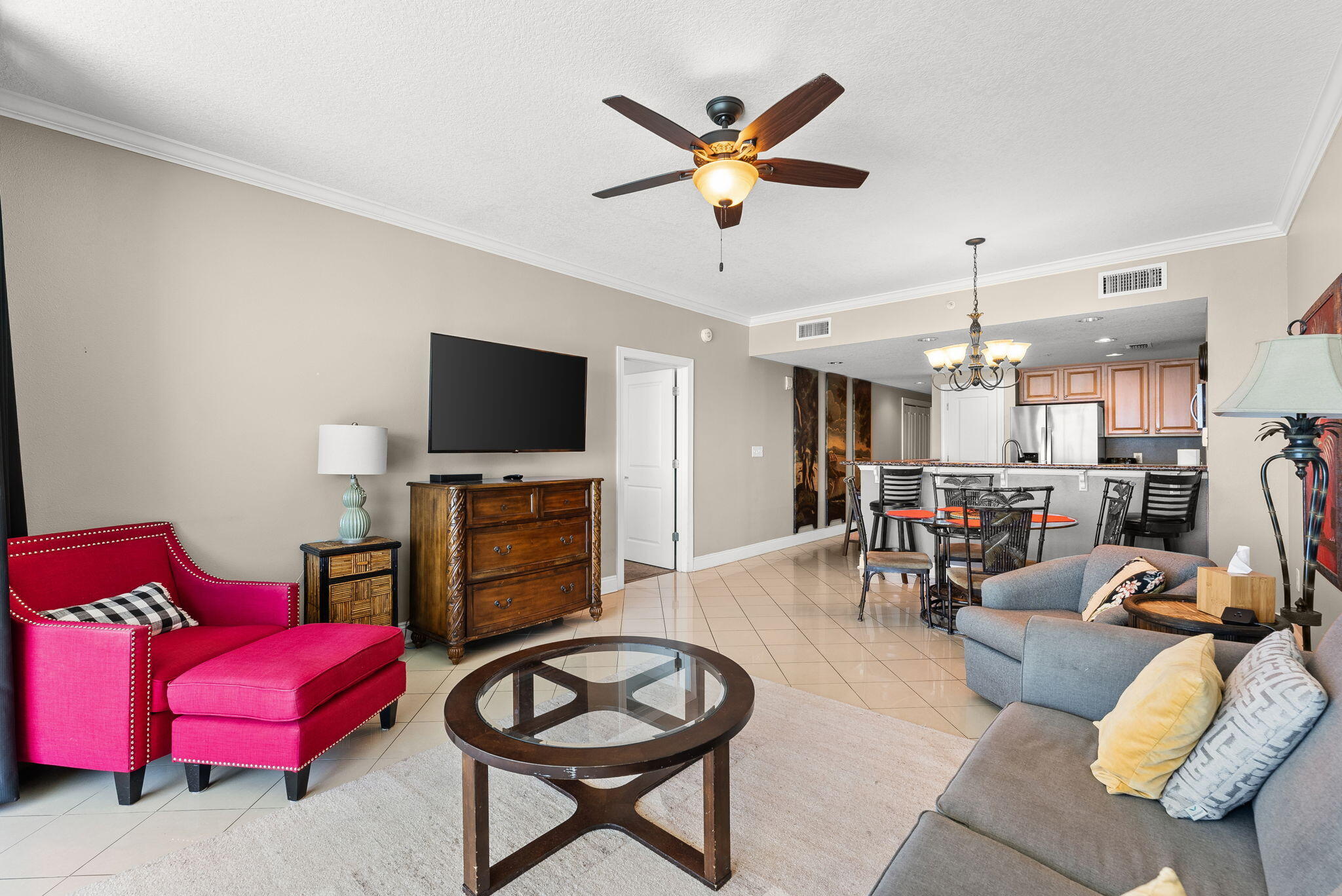 17281 Front Beach Road, Unit 502 Panama City Beach, FL 32413 - Photo 8 of 41 Living Area