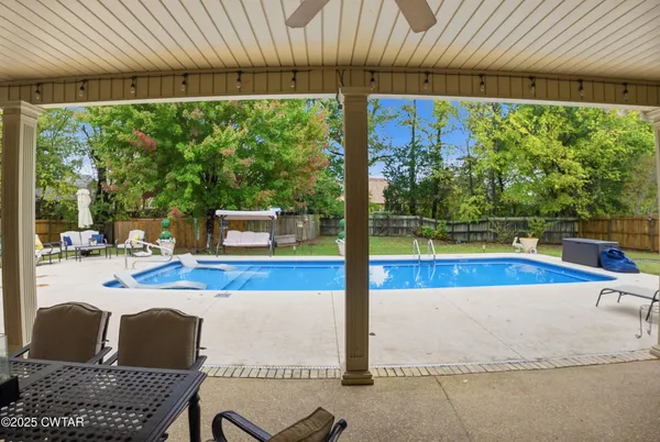 $499,900 | 23 Kinnewick Cove, Jackson, TN 38305