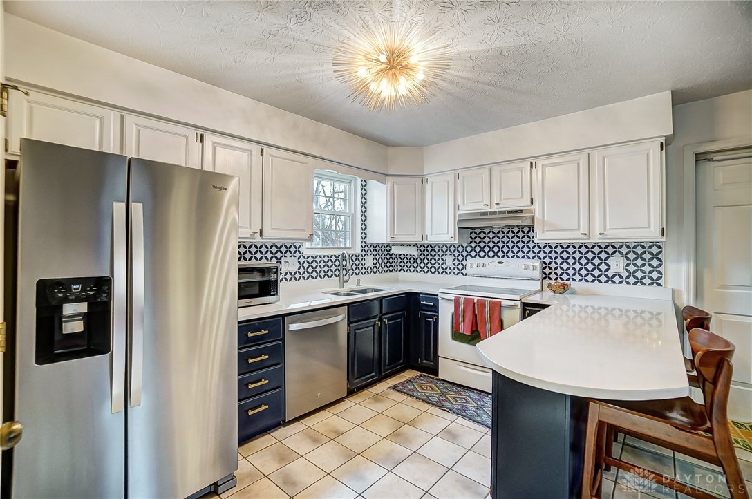 128 A Springfield Pike Cincinnati, OH 45215 - Photo 7 of 40