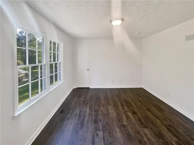 $330,000 | 294 Farm Ridge Drive Northeast, Woodstock, GA 30188