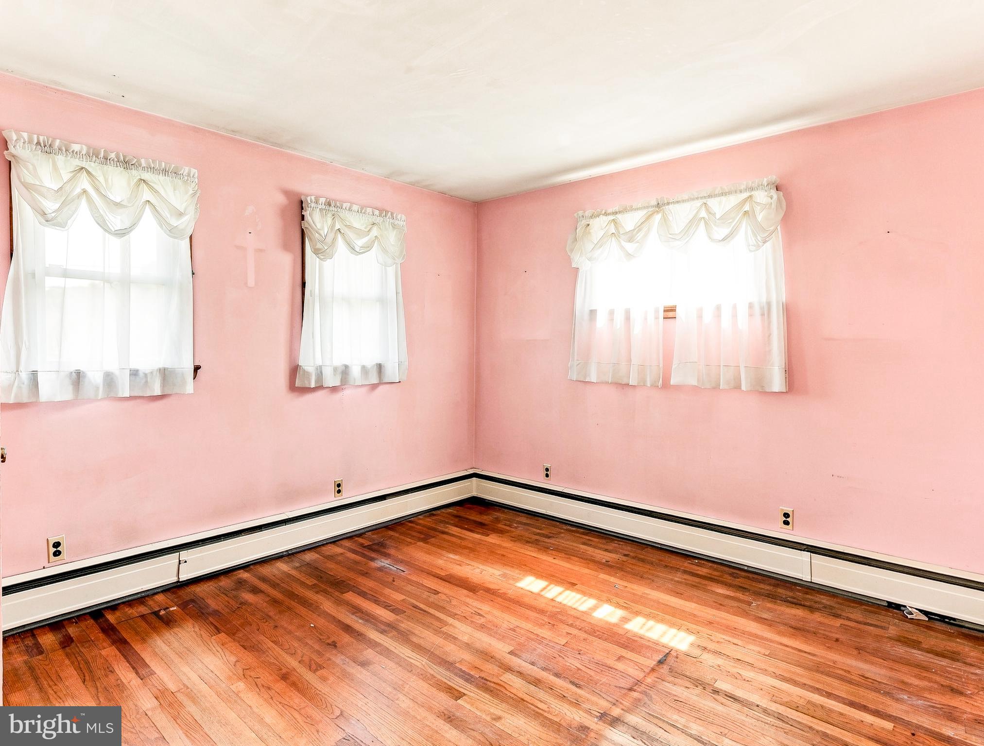 221 Sherwin Road Mullica Hill, NJ 08062 - Photo 13 of 37 Gallery Image 13