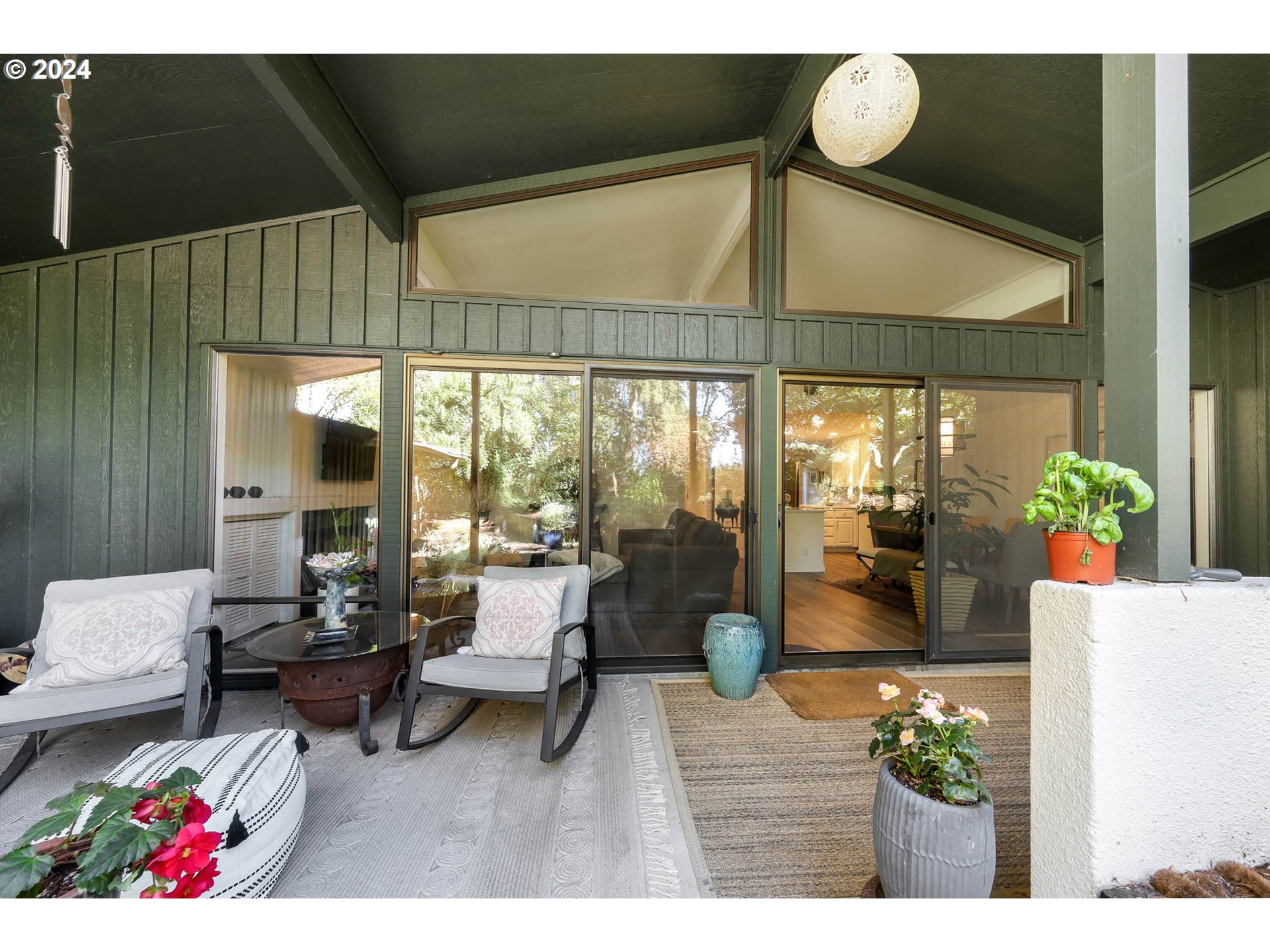 1625 Braeman Village Eugene, OR 97405 - Photo 34 of 41 a living room with furniture and wooden floor