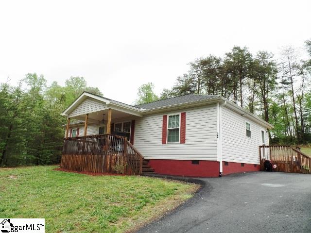 388 Springdale Avenue Liberty, SC 29657 - Photo 2 of 22
