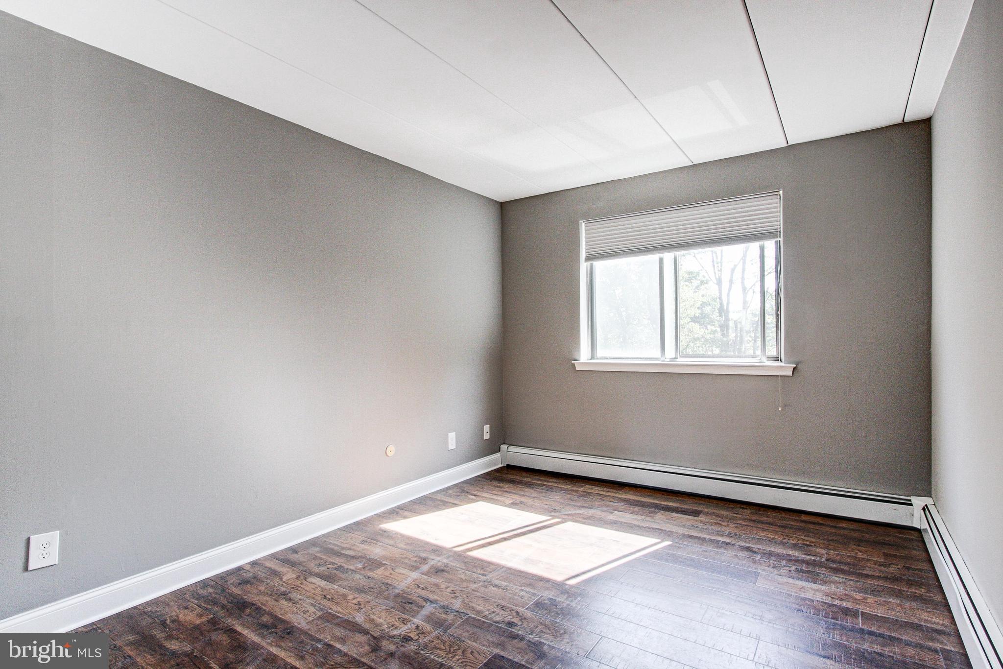 1575 West Street Road, Unit 832 Warminster, PA 18974 - Photo 9 of 18 Bedroom 1